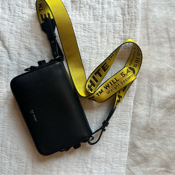 Off-White Mini Flap Binder Clip Bag - Picture 2 of 7